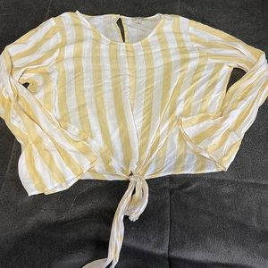 Umgee size medium spring top